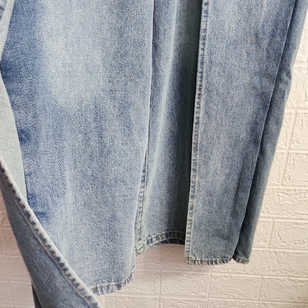 NWOT Wide Leg Blue Denim Jeans - Picture 5 of 8
